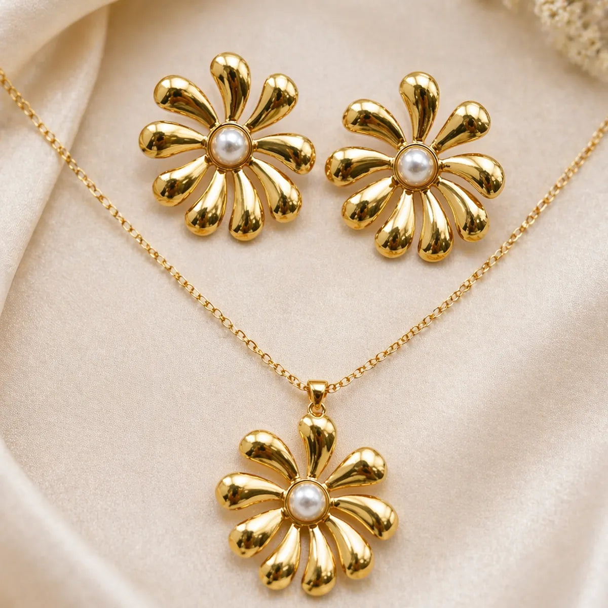 Gold Necklace And Earrings Set For Women